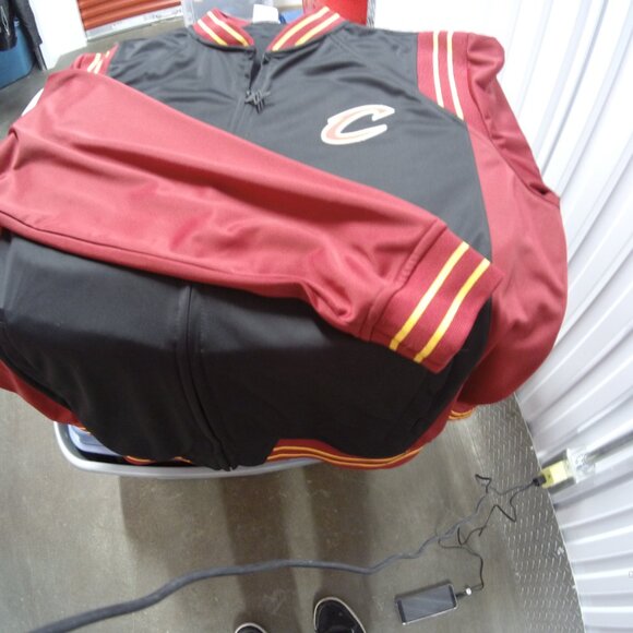 cleaveland cavaliers zip up sweater - Picture 5 of 5